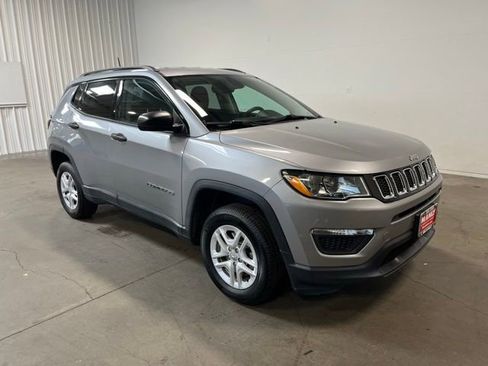 Used 2018 Jeep Compass Sport AWD/4WD image 1