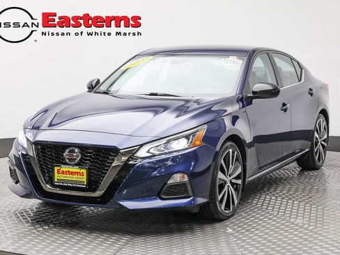 Used 2021 Nissan Altima 2.5 SR image 1