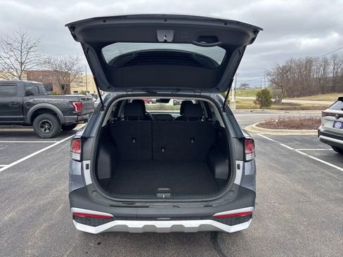 Used 2025 Kia Sportage LX image 34