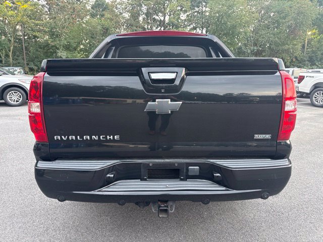 Used 2012 Chevrolet Avalanche LT w/ All-Star Edition AWD/4WD image 4