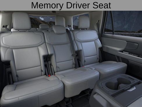 New 2026 Ford Expedition Active image 12