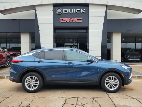 New 2026 Buick Envista Preferred w/ Convenience I Package FWD image 3