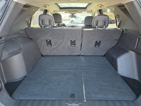 Used 2018 Chevrolet Equinox Premier image 14