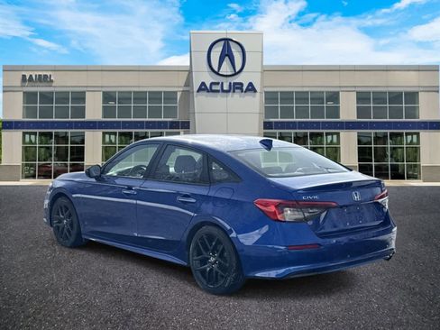 Used 2024 Honda Civic Sport image 3