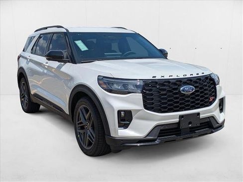 New 2025 Ford Explorer ST image 7