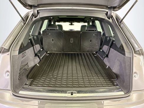 Used 2019 Audi Q7 3.0T Prestige w/ Prestige Package image 27