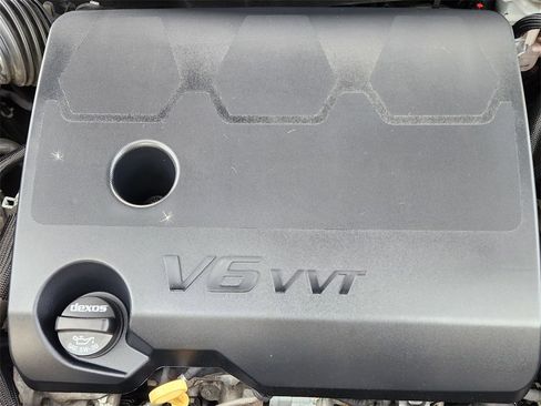 Used 2020 Chevrolet Traverse Premier w/ Redline Edition image 17