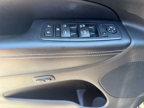 Used 2015 Jeep Grand Cherokee Limited AWD/4WD image 12