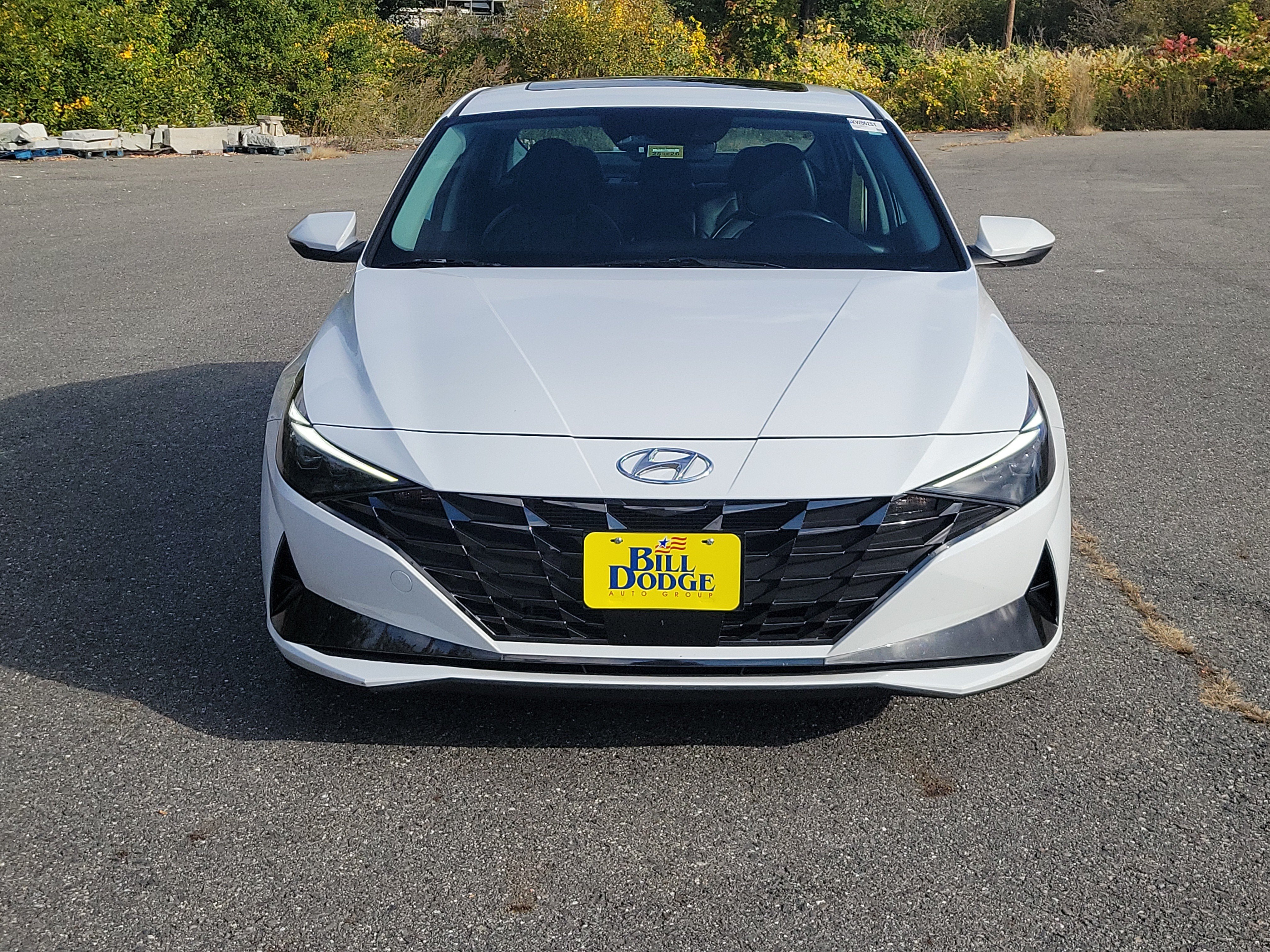 Used 2023 Hyundai Elantra Limited FWD image 2