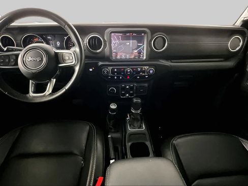 Used 2022 Jeep Gladiator Overland w/ Popular Equipment Package AWD/4WD image 15