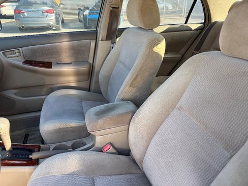 Used 2006 Toyota Corolla LE image 10