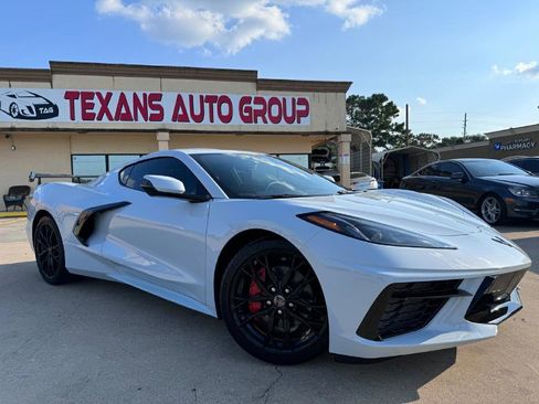 Used 2024 Chevrolet Corvette Stingray Preferred Cpe w/ 2LT RWD image 2