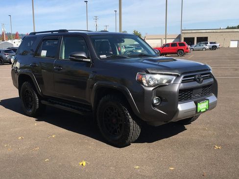 Used 2015 Toyota Highlander XLE AWD/4WD image 9