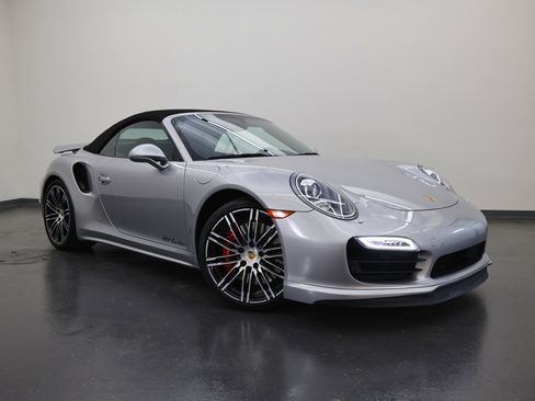Used 2016 Porsche 911 Turbo image 2