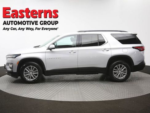 Used 2022 Chevrolet Traverse LT FWD image 60