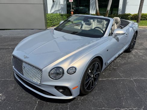 Used 2020 Bentley Continental GT V8 AWD/4WD image 7
