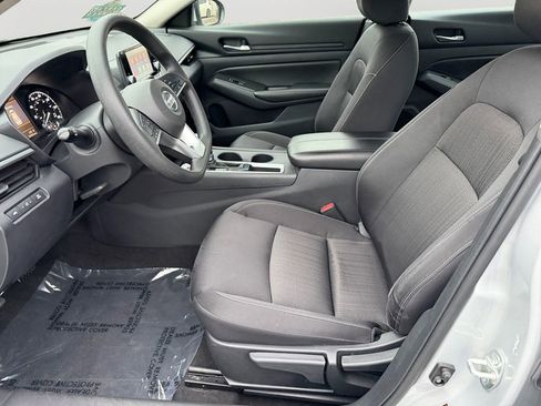 Used 2022 Nissan Altima 2.5 S FWD image 24