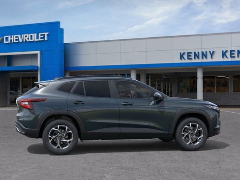 New 2026 Chevrolet Trax LT image 5