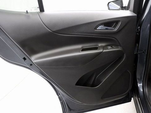 Used 2022 Chevrolet Equinox LT image 25