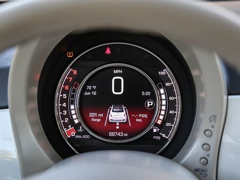 Used 2019 FIAT 500 Lounge FWD image 28
