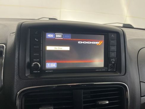 Used 2018 Dodge Grand Caravan SE FWD image 58