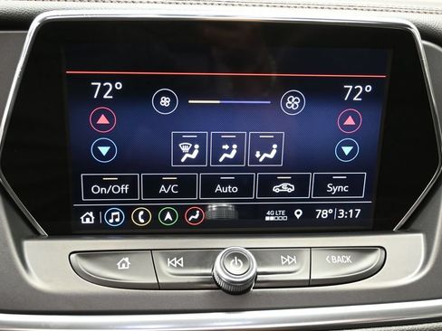 Used 2019 Chevrolet Blazer Premier w/ Sun and Wheels Package FWD image 26