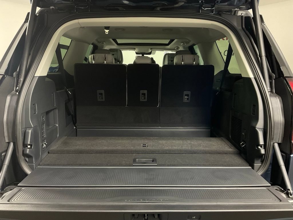 New 2027 Ford Expedition Max Active RWD image 11