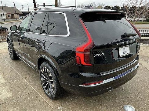 New 2026 Volvo XC90 B6 Plus w/ Protection Package AWD/4WD image 10