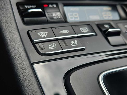 Certified 2019 Porsche 911 Turbo AWD/4WD image 43