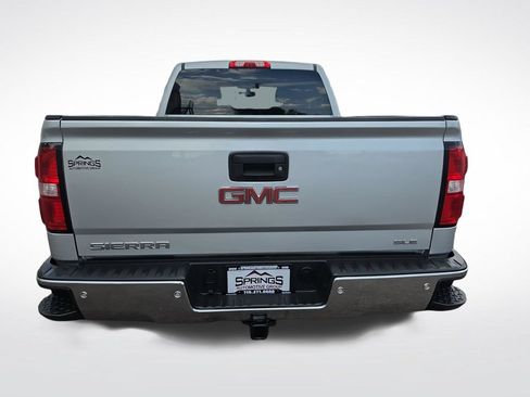 Used 2018 GMC Sierra 1500 SLE w/ Suspension Package, Off-Road AWD/4WD image 4