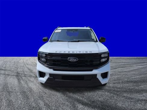 Certified 2025 Ford Expedition Max Active RWD image 9