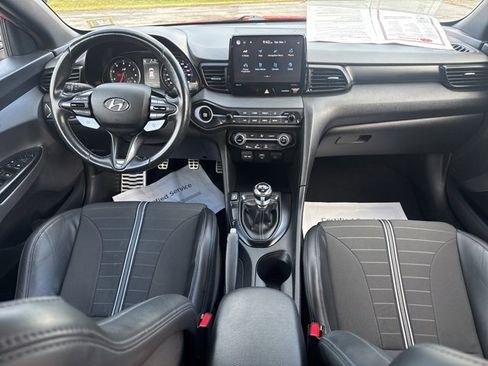 Used 2022 Hyundai Veloster N image 21