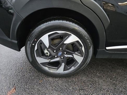 Certified 2025 Subaru Crosstrek 2.5i Limited w/ Crosstrek Mirror Package image 23