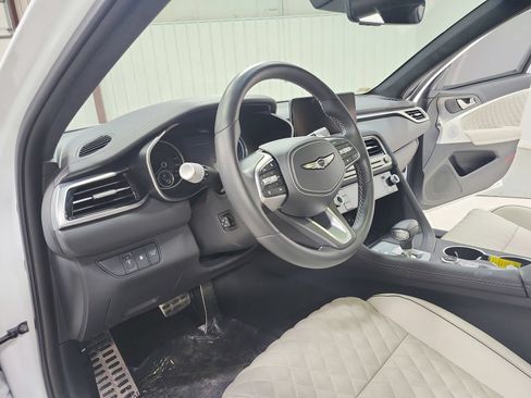 Used 2025 Genesis G70 3.3T Advanced w/ Sport Prestige Package RWD image 18