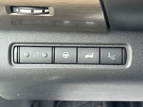 Used 2023 Nissan Pathfinder Platinum AWD/4WD image 47