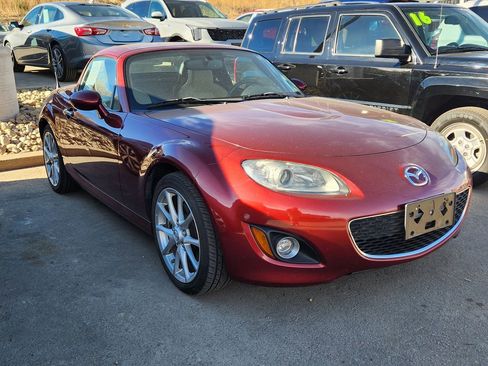 Used 2012 MAZDA MX-5 Miata Grand Touring w/ Premium Pkg image 11