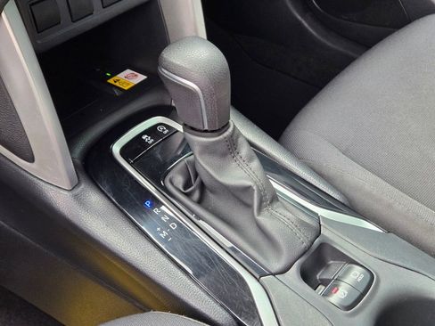 Used 2023 Toyota Corolla Cross LE w/ Moonroof Package FWD image 22