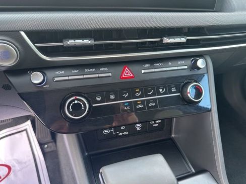 Used 2025 Hyundai Sonata SE image 11