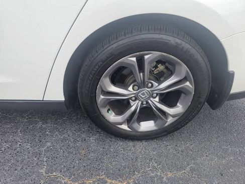 Used 2024 Honda Accord EX image 11