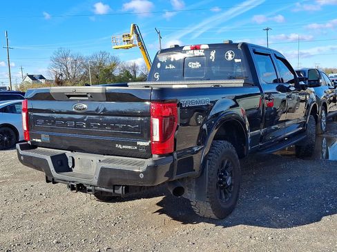 Used 2021 Ford F350 Lariat image 4