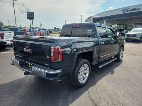 Used 2018 GMC Sierra 1500 SLT w/ SLT Premium Package AWD/4WD image 4