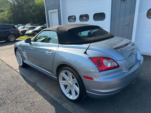 Used 2005 Chrysler Crossfire Limited RWD image 9