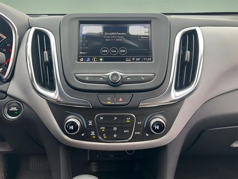 Used 2023 Chevrolet Equinox LT w/ Driver Convenience Package image 13