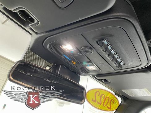 Used 2022 Ford Bronco Wildtrak image 18