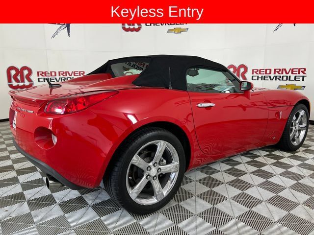 Used 2007 Pontiac Solstice GXP w/ Premium Package RWD image 8