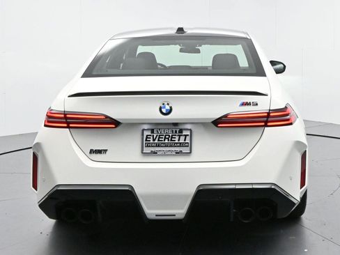 Used 2025 BMW M5 w/ Carbon Package AWD/4WD image 6