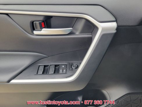 Certified 2023 Toyota RAV4 XLE FWD image 17