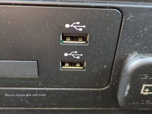 Used 2023 MAZDA MAZDA3 s image 21