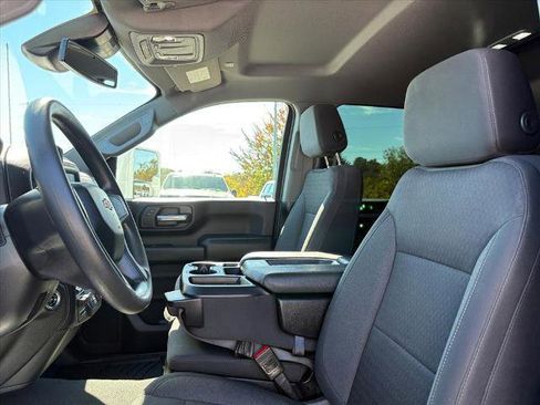 Certified 2024 Chevrolet Silverado 2500 Custom w/ Custom Value Package image 17