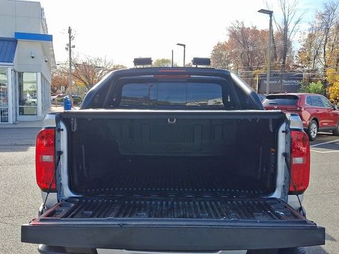 Used 2020 Chevrolet Colorado LT w/ LPO, Premium Interior Package AWD/4WD image 27